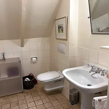 Bed & Breakfast One-twenty-one