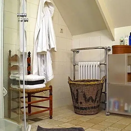 Bed & Breakfast One-twenty-one Naarden