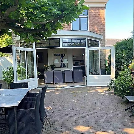 One-twenty-one Bed & Breakfast Naarden
