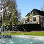 Bed & Breakfast One-twenty-one 4*