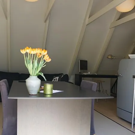 One-twenty-one Bed and breakfast 4*